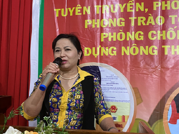 Doan cong tac phat dong quan chung cua Huyen uy phat dong quan chung o xa Ea Sol 2